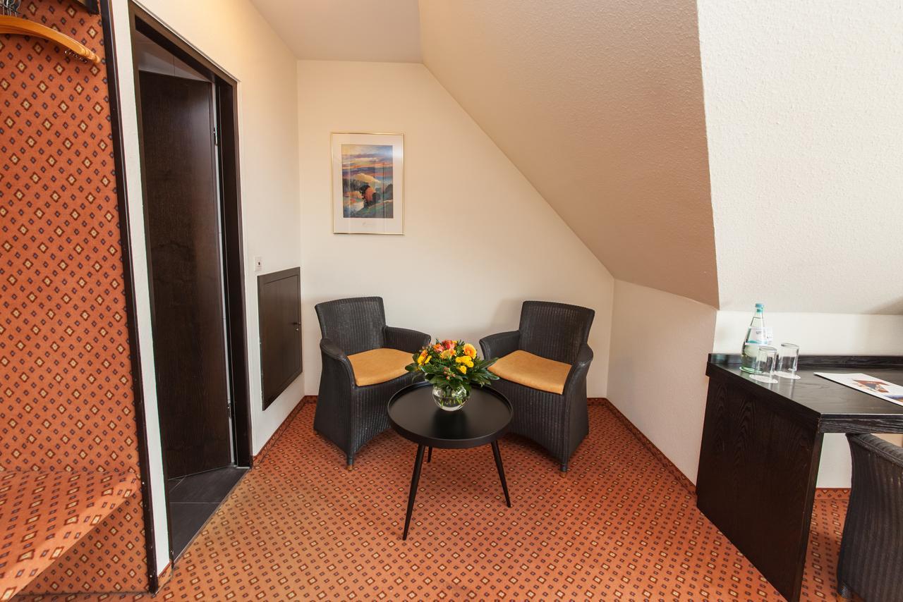 Hotel Strohgaeu Korntal Munchingen Bagian luar foto