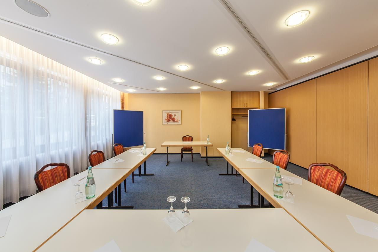 Hotel Strohgaeu Korntal Munchingen Bagian luar foto