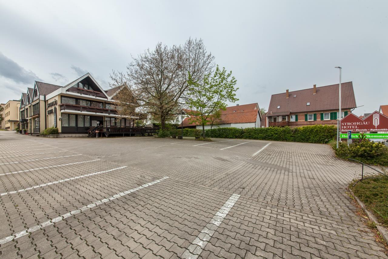 Hotel Strohgaeu Korntal Munchingen Bagian luar foto