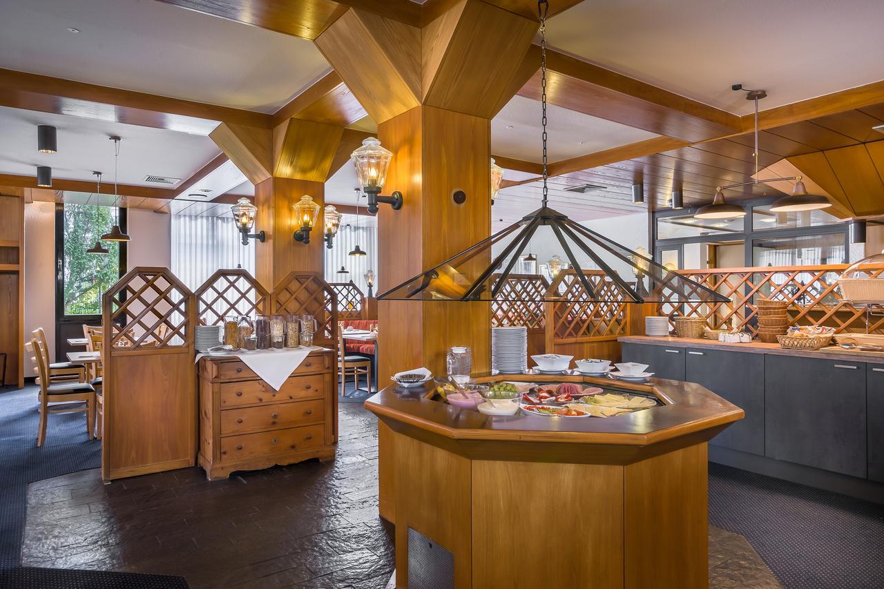 Hotel Strohgaeu Korntal Munchingen Bagian luar foto