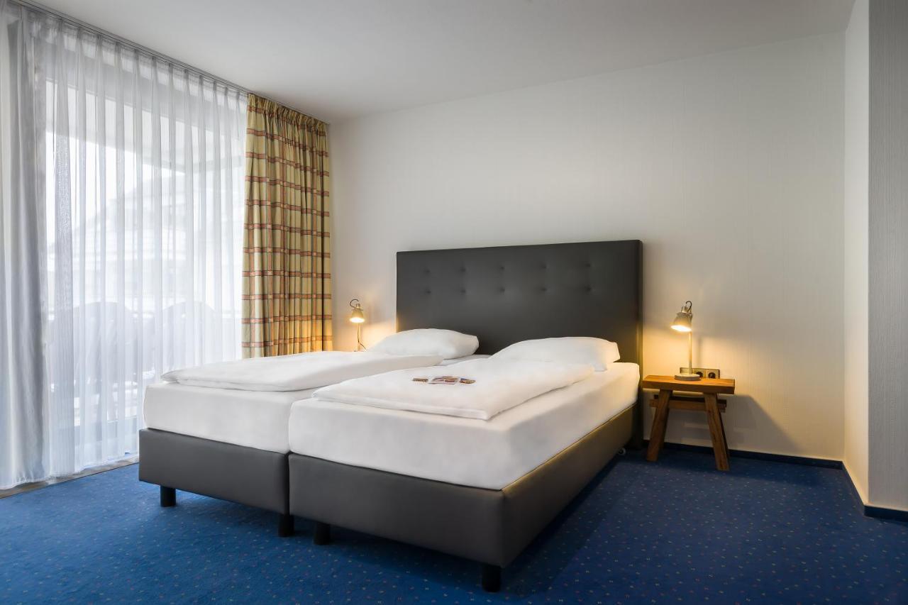 Hotel Strohgaeu Korntal Munchingen Bagian luar foto